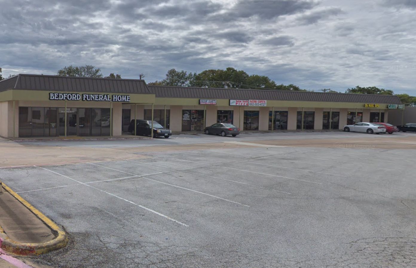 Bedford Plaza Retail Center: 524 Bedford Rd, Bedford, TX 76022